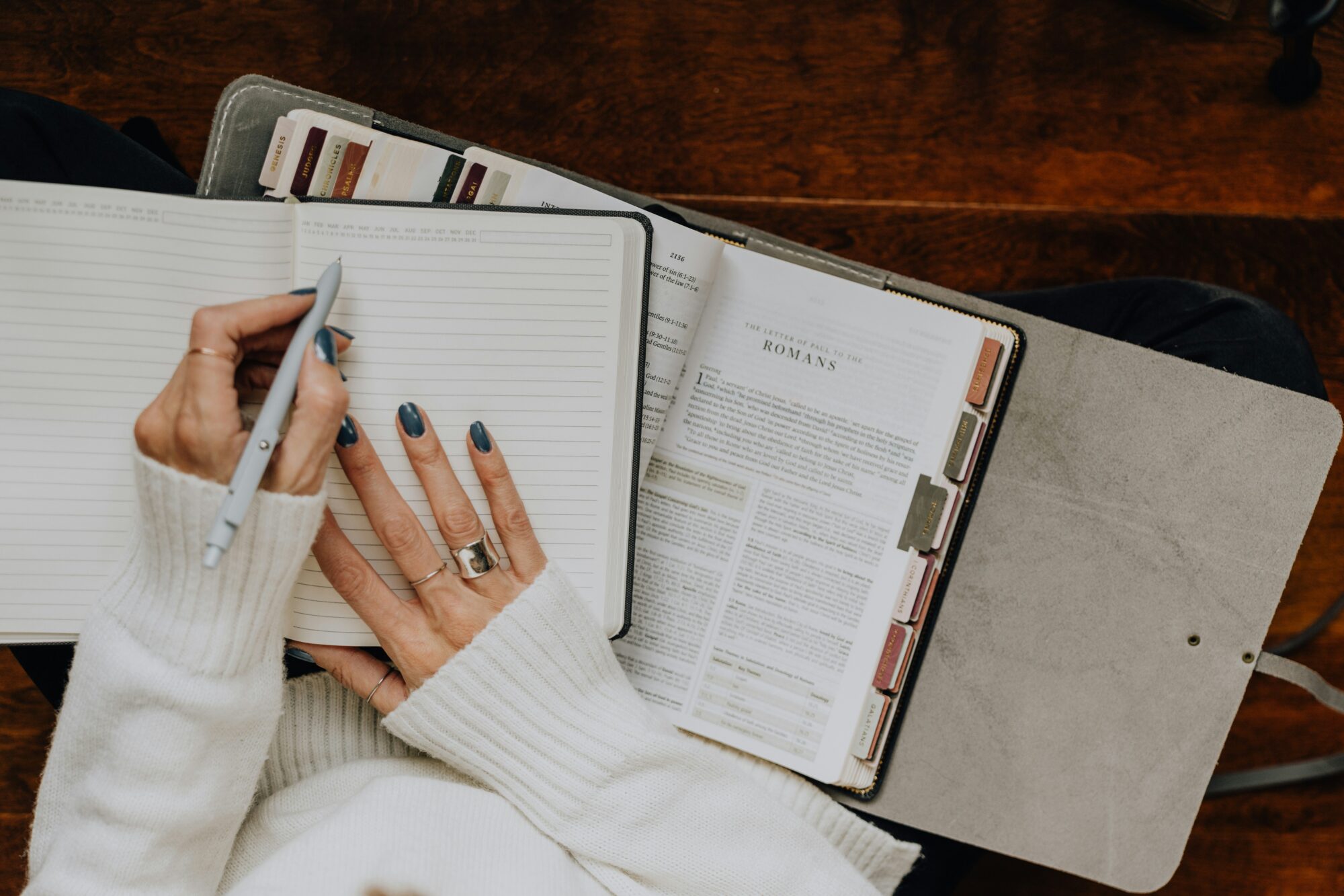 kelly-sikkema-YJZLIFmE0F8-unsplash